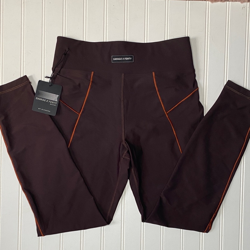 NWT Savage X Fenty sport Chocolate Leggings with orange Highlights size m